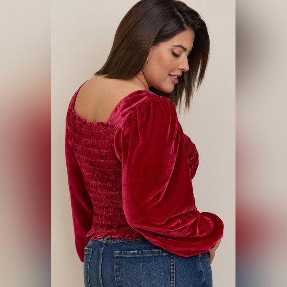Torrid NWT, Red Velvet, Smocked, Blouson Sleeve, Crop Top, Size 4X - Picture 6 of 11